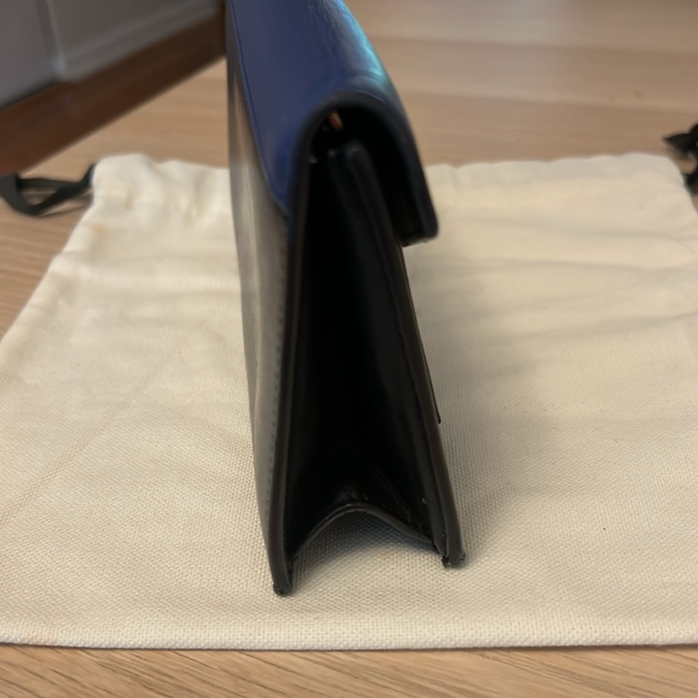 Céline Blue and Beige Leather Clutch - Picture 6 of 9